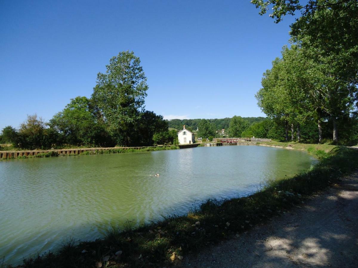 Villa Le Piano Flavigny-sur-Ozerain Exterior foto